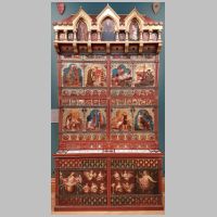 Burges, Bookcase, photo Gts-tg, Wikipedia.jpg